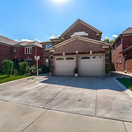 Home Stay Near The Airport Mississauga Dış mekan fotoğraf
